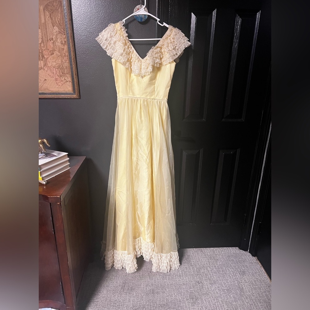VTG maxi v neck front back lace yellow Halloween costume reenactment size xs